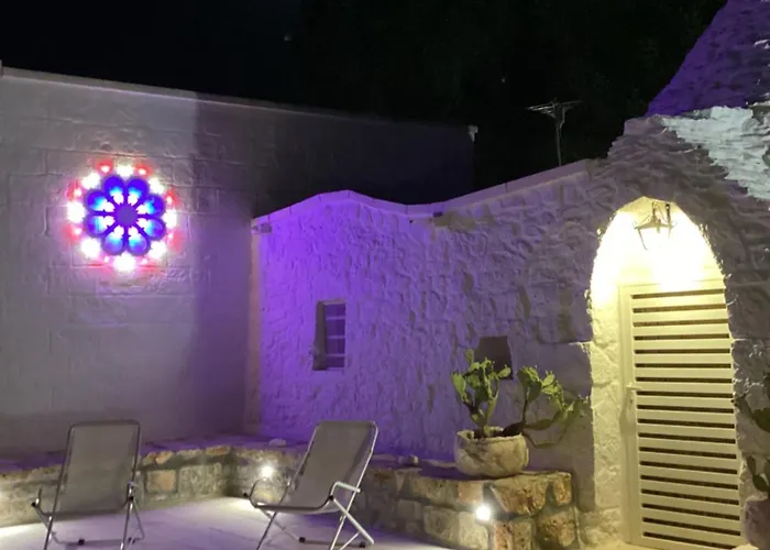 Trullo Starbax * Francavilla Fontana